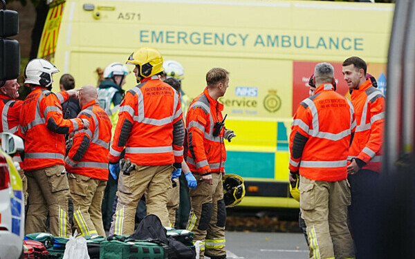 Atac armat lângă o sinagogă din Manchester