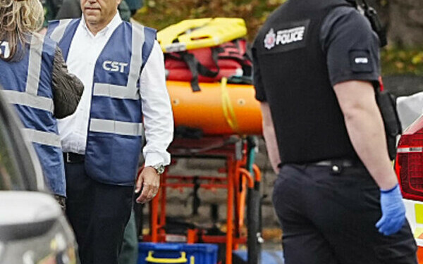 Atac armat lângă o sinagogă din Manchester