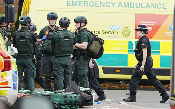 Atac armat lângă o sinagogă din Manchester