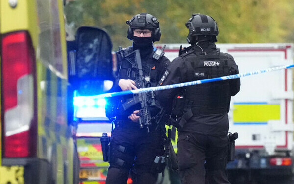 Atac armat lângă o sinagogă din Manchester