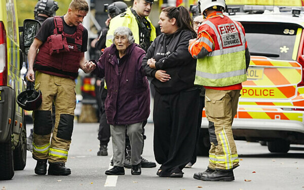 Atac armat lângă o sinagogă din Manchester