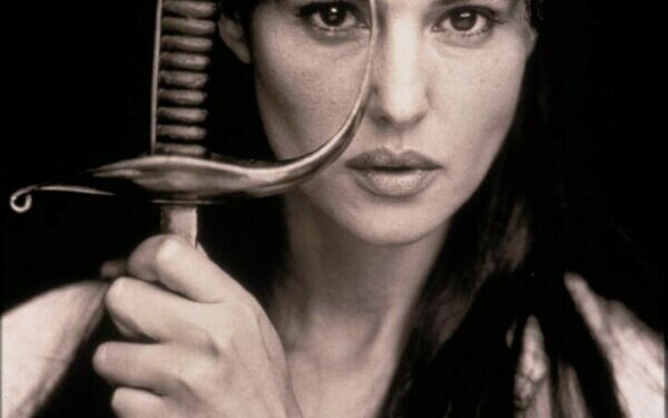 Monica Bellucci - 23