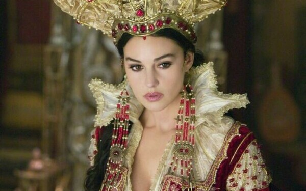 Monica Bellucci - 25