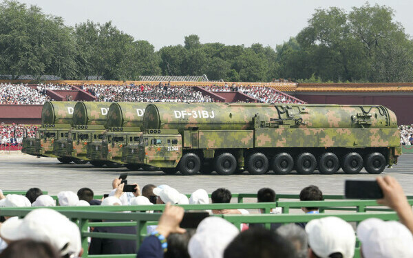 arme parada beijing 2025