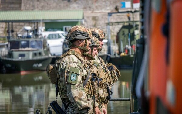 Adaptive Hussars 2025