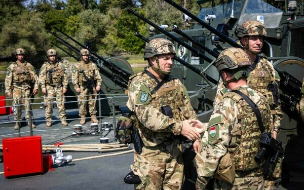 Adaptive Hussars 2025