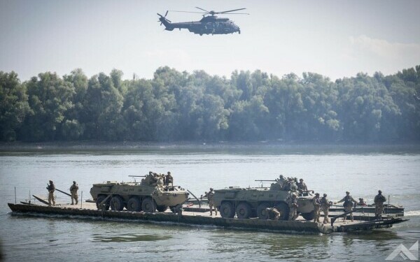 Adaptive Hussars 2025