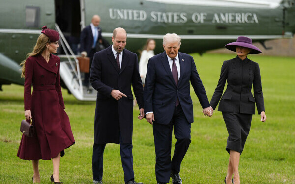 Donald Trump şi-a început vizita istorică în Marea Britanie