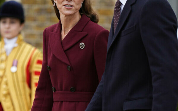 Donald Trump şi-a început vizita istorică în Marea Britanie