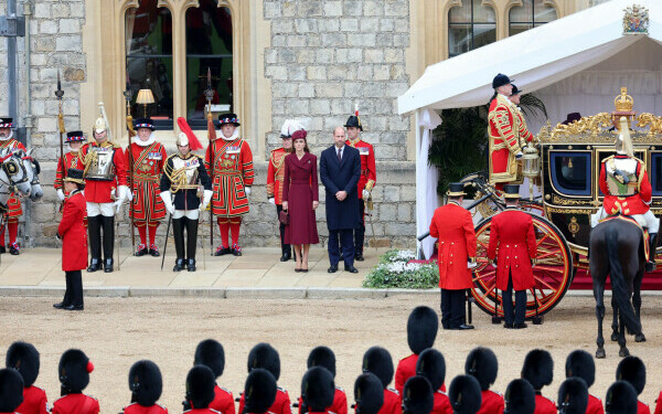 Donald Trump şi-a început vizita istorică în Marea Britanie