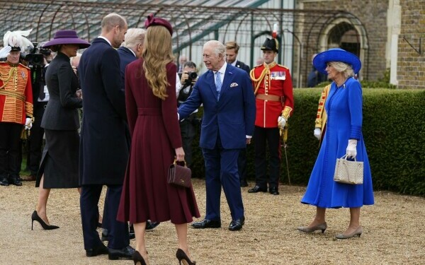 Donald Trump şi-a început vizita istorică în Marea Britanie