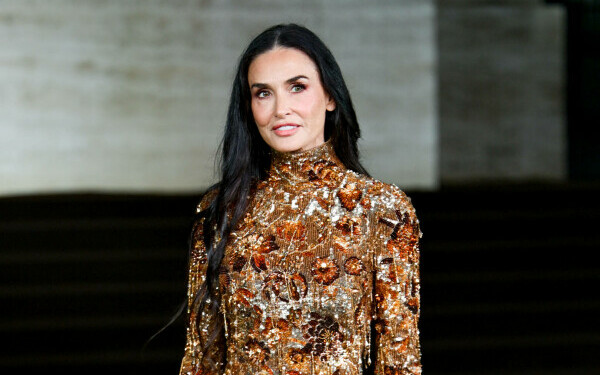 Demi Moore, apariție de senzație la Milano Fashion Week