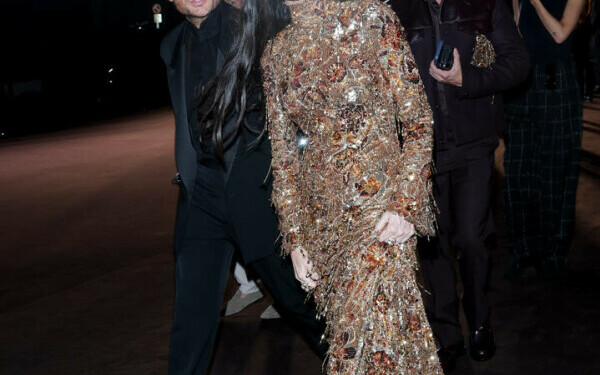 Demi Moore, apariție de senzație la Milano Fashion Week