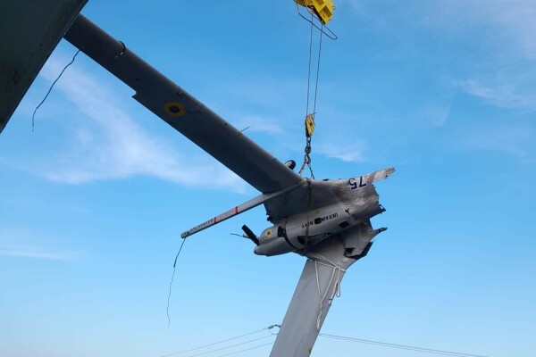 O dronă militară ucraineană a fost găsită la Sulina. Cum a ajuns în România. FOTO