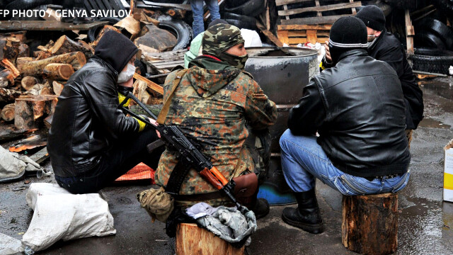 Criza din Ucraina. Presedintele Turcinov a semnat un decret care permite interventia armata in zonele cu revolte proruse - Imaginea 6