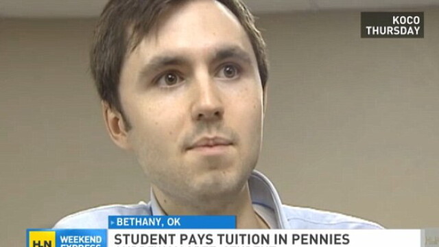 Un student din Statele Unite si-a platit taxa de facultate cu monede. Cat cantareau cele patru cutii - Imaginea 1