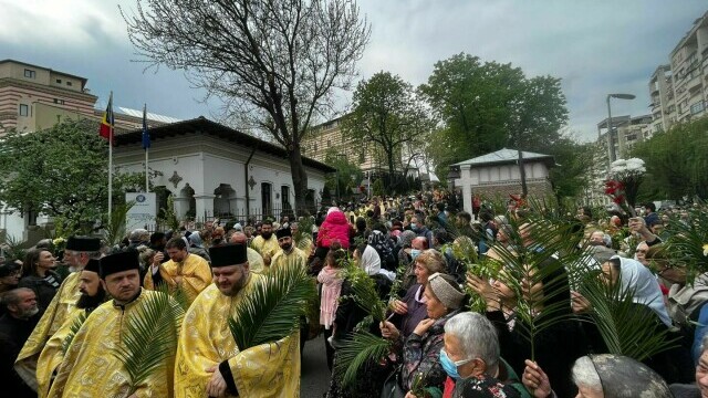 Pelerinajul de Florii. Mii de oameni participă la procesiunea din București. VIDEO - Imaginea 3
