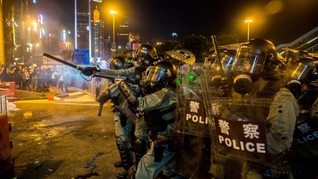 Proteste în Hong Kong. Poliția a folosit gaze lacrimogene împotriva manifestanților - Imaginea 15