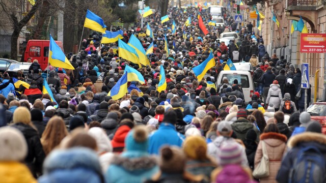 Motiunea de demitere a guvernului din Kiev a cazut, insa opozitia nu renunta la proteste - Imaginea 13