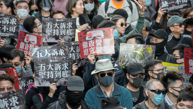 Manifestație în Hong Kong pentru drepturile omului. Zeci de mii de participanți - Imaginea 2
