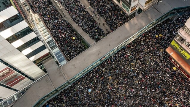 Manifestație în Hong Kong pentru drepturile omului. Zeci de mii de participanți - Imaginea 3