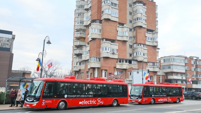 Primul oraş din România în care toate mijloacele de transport în comun sunt electrice - Imaginea 13