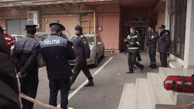 Cum a încercat un bărbat din Ploiești să scape de pisici. Un bloc evacuat din cauza lui - Imaginea 3