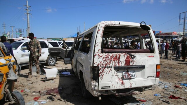 Atac terorist sângeros în Somalia. Bilanţul a ajuns la 100 de morţi - Imaginea 6
