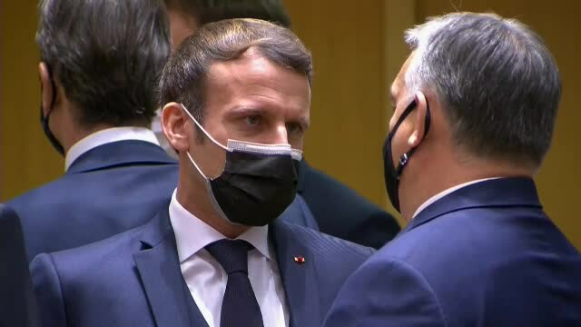 VIDEO. Președintele Macron, confirmat cu Covid-19, a stat aproape de Iohannis la Bruxelles - Imaginea 3