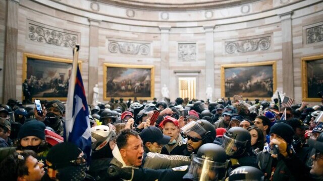 Un an de la asaltul de la Capitoliu, ”una dintre cele mai întunecate zile” din istoria SUA - Imaginea 3