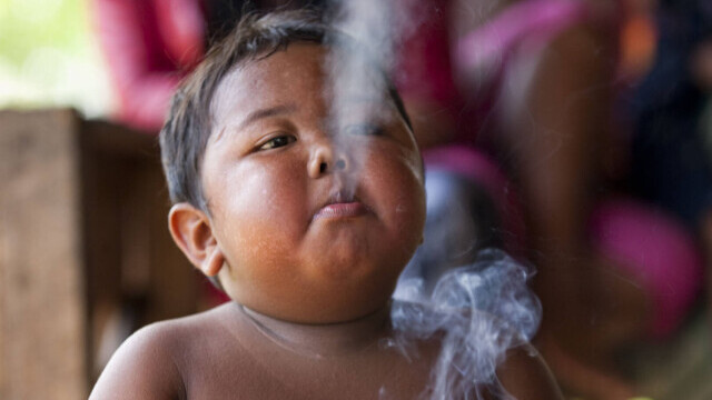 Cum arată acum copilul care la vârsta de 2 ani fuma 40 de țigări pe zi. GALERIE FOTO - Imaginea 6