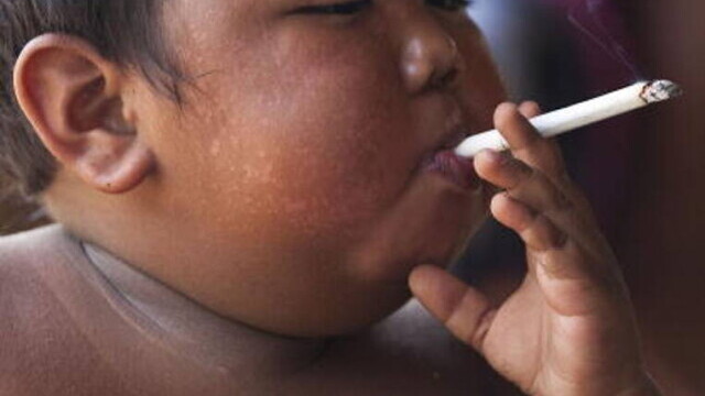 Cum arată acum copilul care la vârsta de 2 ani fuma 40 de țigări pe zi. GALERIE FOTO - Imaginea 9