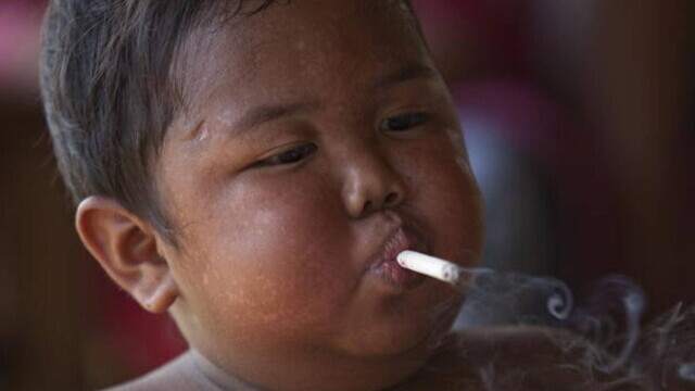Cum arată acum copilul care la vârsta de 2 ani fuma 40 de țigări pe zi. GALERIE FOTO - Imaginea 12
