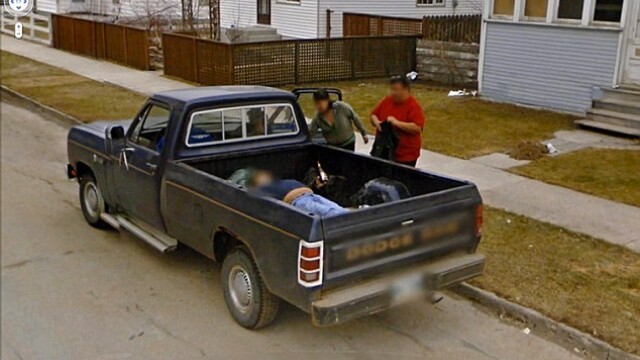 IMAGINILE care NU trebuiau sa apara niciodata pe Google Street View. Ce au surprins. FOTO - Imaginea 3