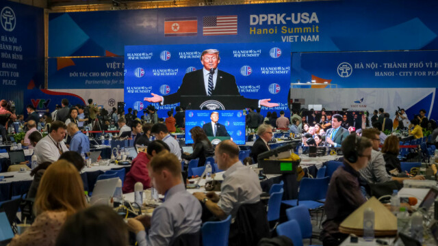 Summitul de la Hanoi s-a încheiat brusc. Condițiile puse de Kim l-au înfuriat pe Trump - Imaginea 5