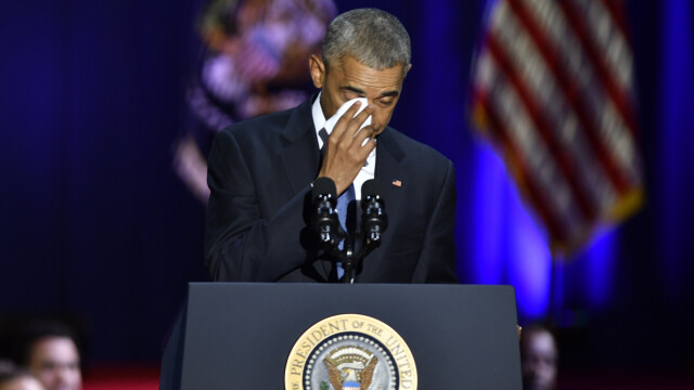 Barack Obama, discurs de ADIO la Chicago, dupa 8 ani de mandat. Declaratie in lacrimi pentru sotia sa, Michelle. VIDEO - Imaginea 9