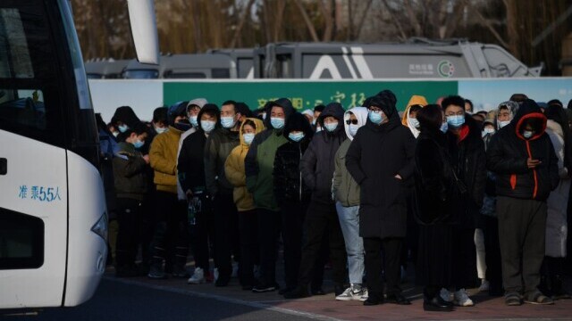Vaccinare pe scară largă în Beijing. China a raportat 33 de noi cazuri de infectare, un record în ultimele 2 luni - Imaginea 2