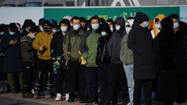 Vaccinare pe scară largă în Beijing. China a raportat 33 de noi cazuri de infectare, un record în ultimele 2 luni - Imaginea 3