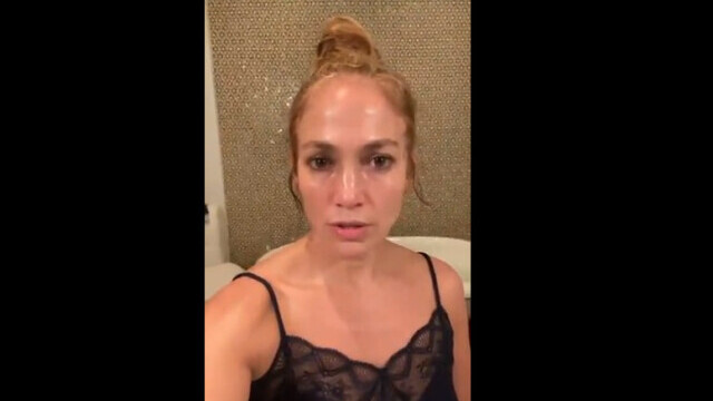 Jennifer Lopez le răspunde fanilor care cred că are injecții cu Botox în față - Imaginea 5