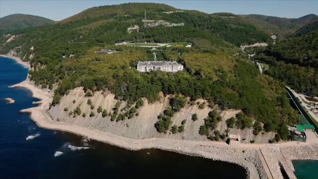 Cum arată „Palatul lui Putin”. Proprietatea de pe Malul Mării Negre de 39 de ori mai mare decât Monaco - Imaginea 3