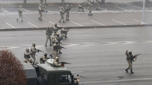 GALERIE FOTO Situația revine la normal în Kazahstan. Guvernul condamnă relatările media - Imaginea 10