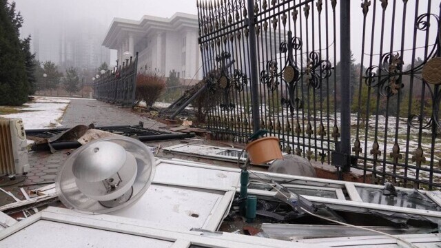 Dezastrul din urma coșmarului kazah. Cum arată acum străzile din Almatî. GALERIE FOTO și VIDEO - Imaginea 5