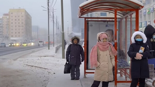 VIDEO Cum e să trăiești în cel mai rece oraș de pe pământ, unde temperaturile ajung și la -70 de grade Celsius - Imaginea 4