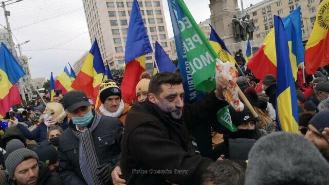 George Simion, atacat cu cerneală la Iași, de Ziua Unirii. Ce a cerut liderul AUR să i se facă agresorului - Imaginea 1