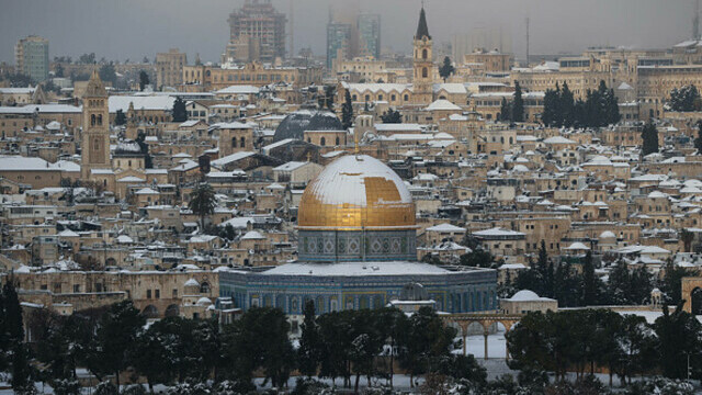 Fenomen rar în Israel: Zăpada a acoperit străzile din Ierusalim şi Cisiordania. FOTO și VIDEO - Imaginea 6