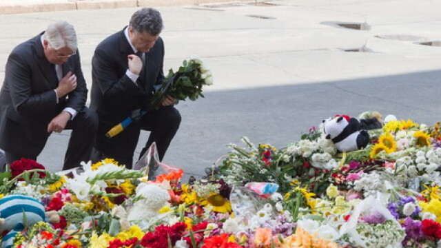 Catastrofa in Ucraina. Zi de doliu national miercuri, in Olanda. Lipsesc 82 de trupuri din trenul mortuar. LIVE TEXT - Imaginea 12