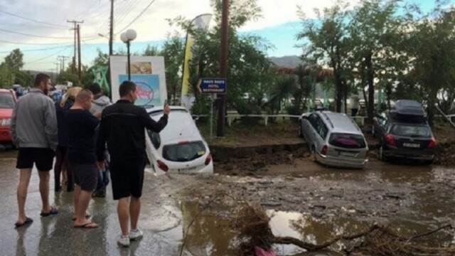 2 români morți în Grecia, după o tornadă devastatoare. Alți 4 turiști decedați, zeci de răniți - Imaginea 1