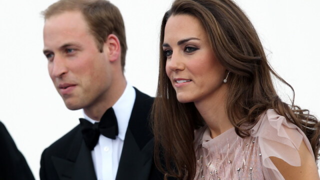 VIDEO. Printul William si ducesa Katherine, la prima aparitie oficiala. Kate a luat ochii tuturor - Imaginea 4