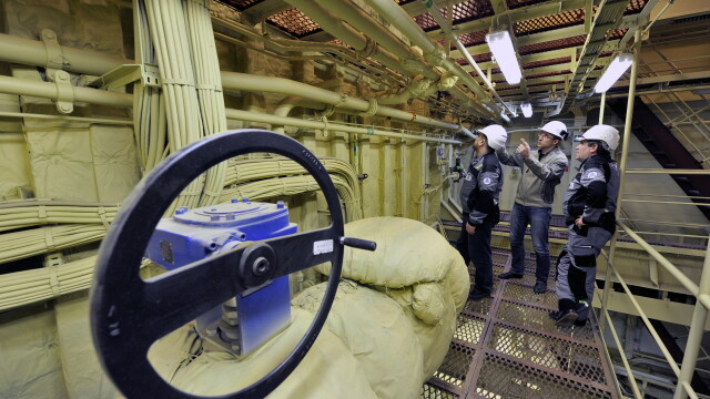 Rusia trimite în larg controversata navă numită ”Cernobîl plutitor”. GALERIE FOTO - Imaginea 3