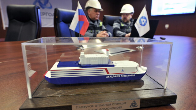 Rusia trimite în larg controversata navă numită ”Cernobîl plutitor”. GALERIE FOTO - Imaginea 7